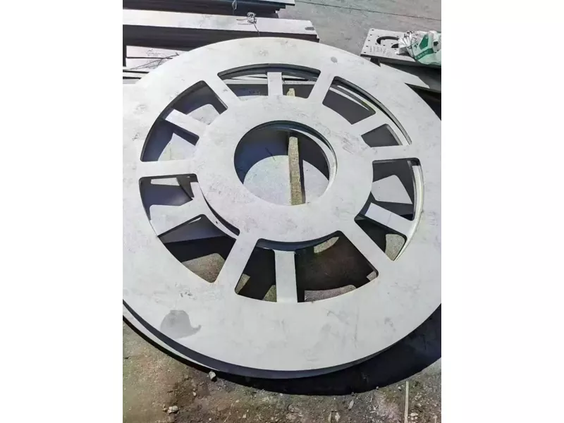 Hvorfor er laserskæring i metalplader ved at transformere moderne produktion?